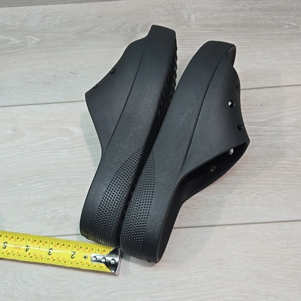 Crocs Women Iconic Comfort Classic Platform Sandals shoes sz 7